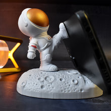 3D Astronaut Phone Stand